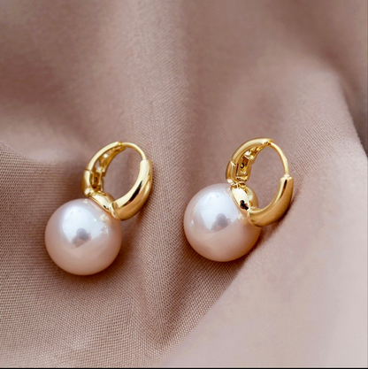 Pearls stud
