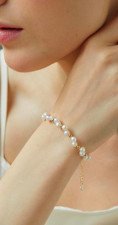 Beautiful Pearl Bracelet