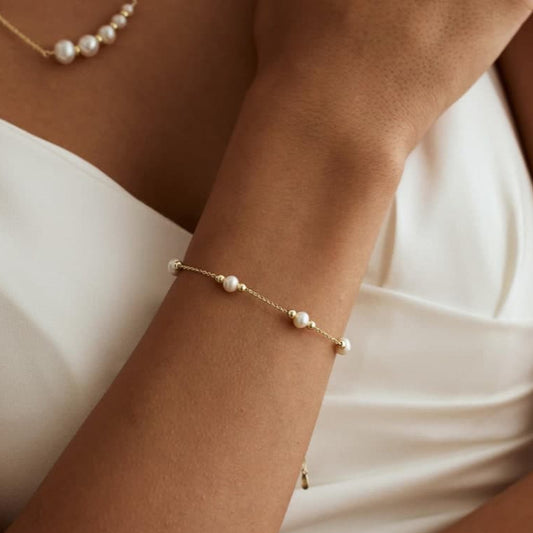 Pearls bracelet