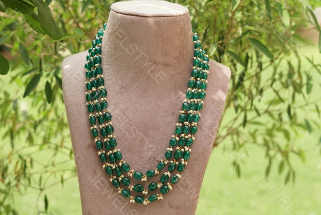 Green emrold necklace