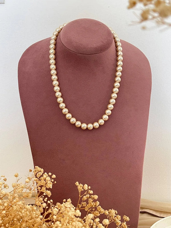 Shell pearls yallow necklace