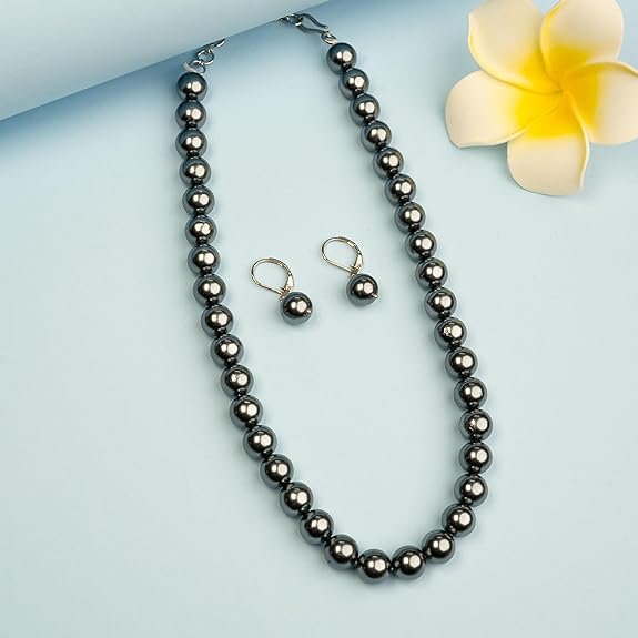 shell pearls set