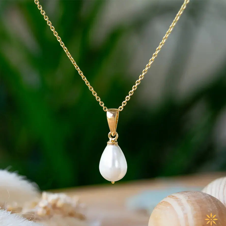 Pearls locket chain