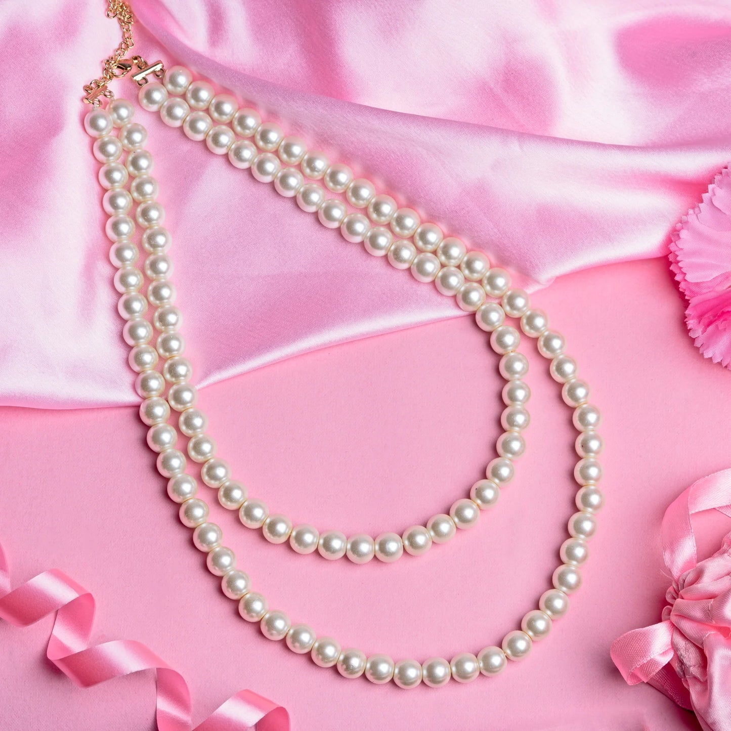 Shell pearls necklace