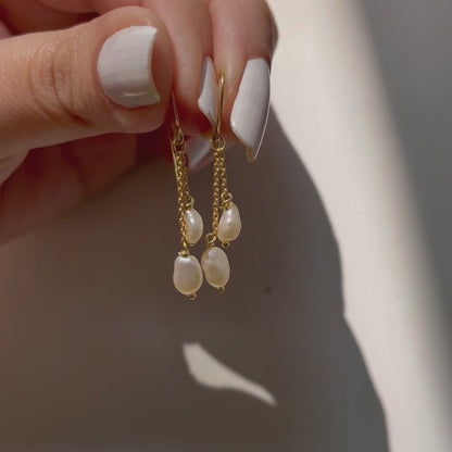 Pearls earrings