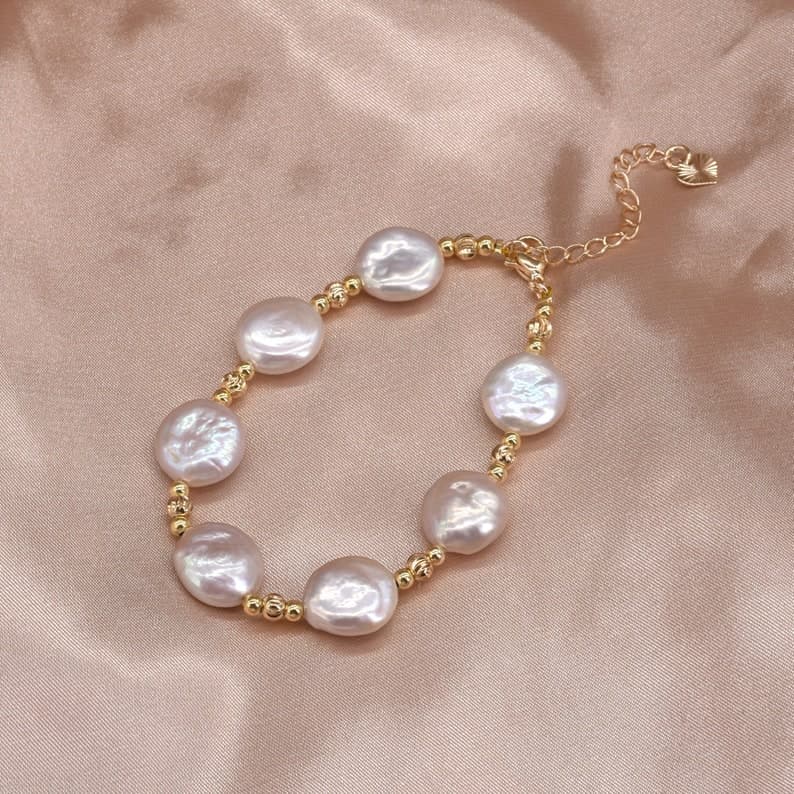 Pearls bracelet